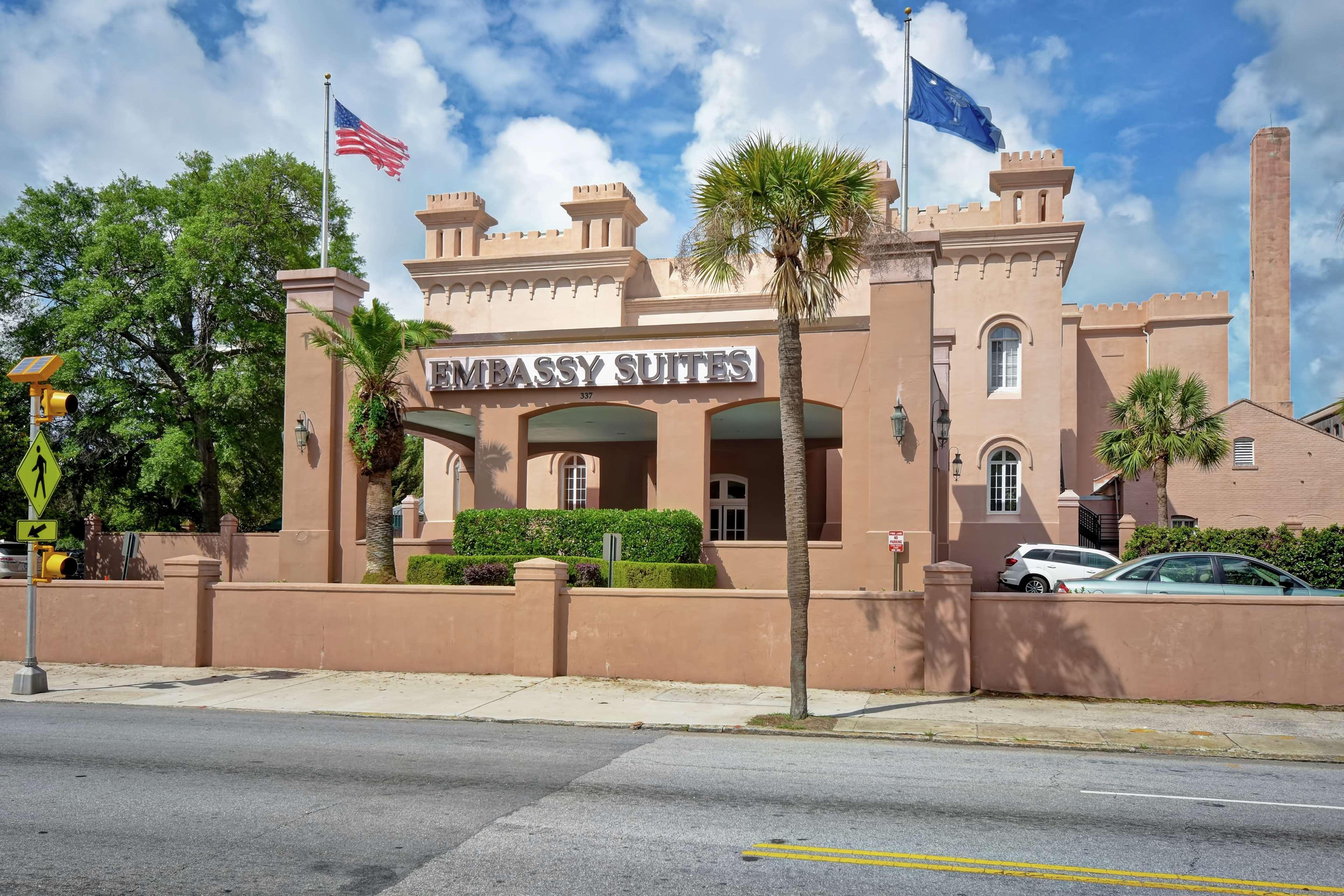 Embassy Suites Charleston - Historic District Экстерьер фото