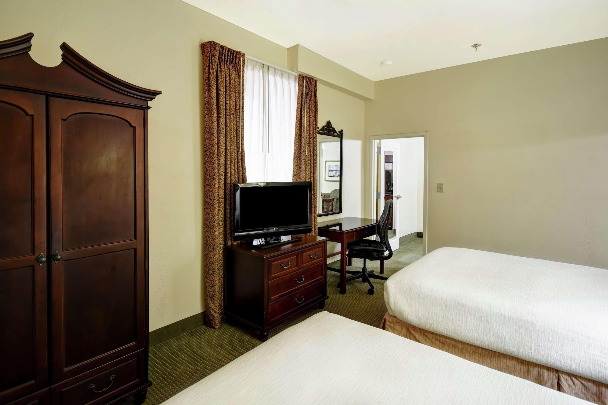 Embassy Suites Charleston - Historic District Экстерьер фото