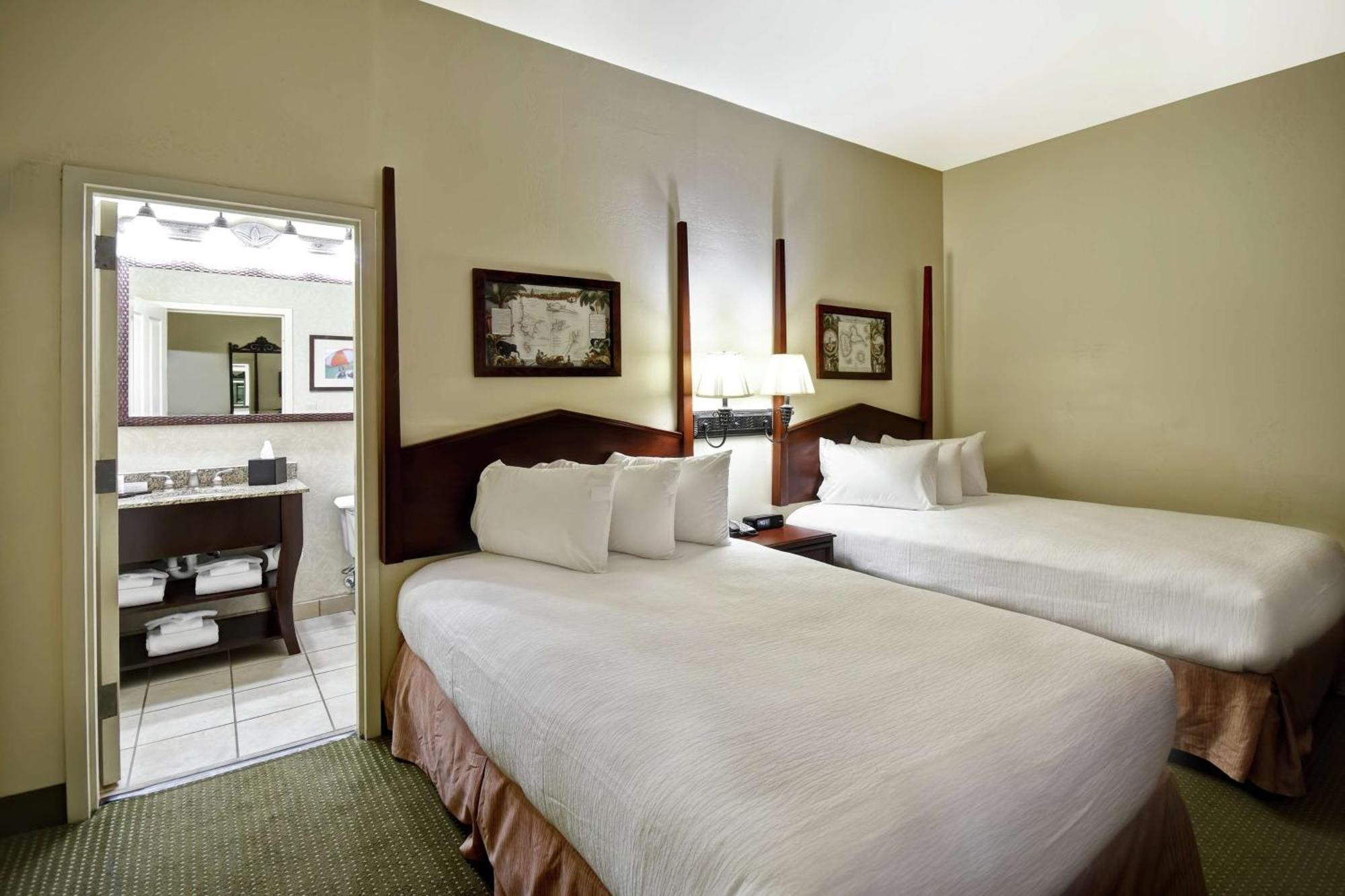 Embassy Suites Charleston - Historic District Экстерьер фото